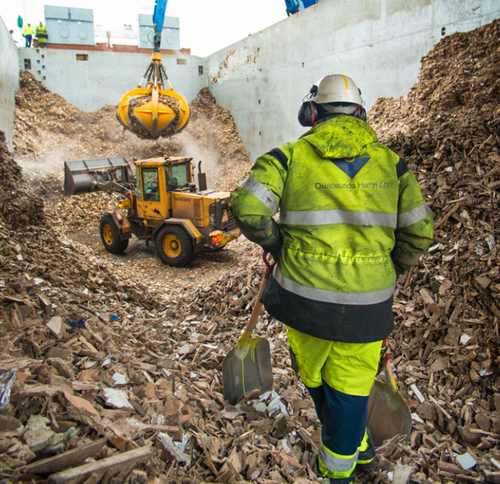 arbete i oxelösunds hamn